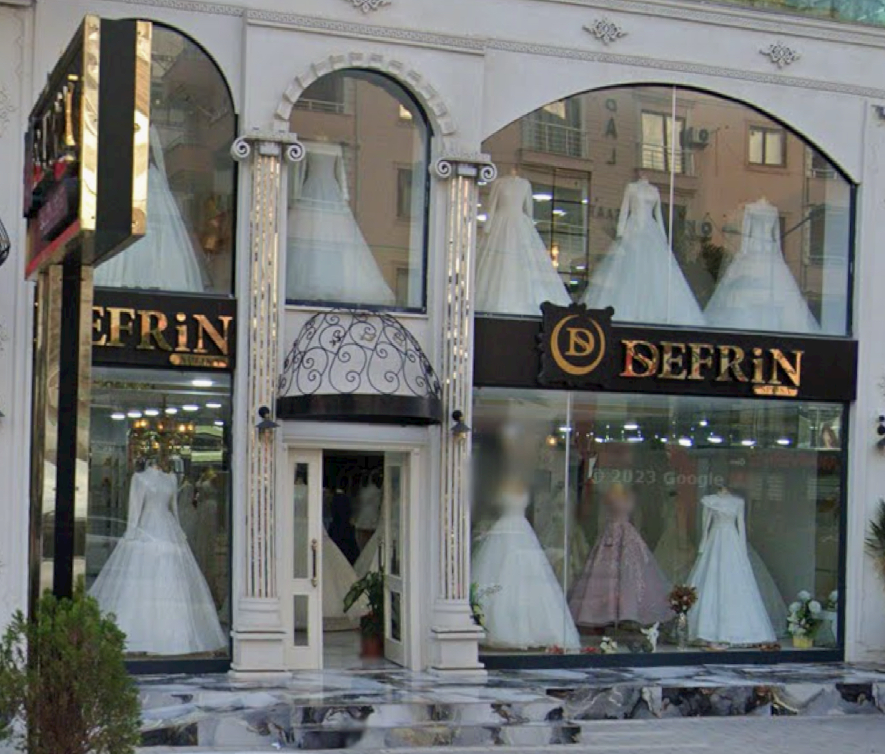 DEFRİNSPOSA GELİNLİK KUAFÖR MAĞAZASI