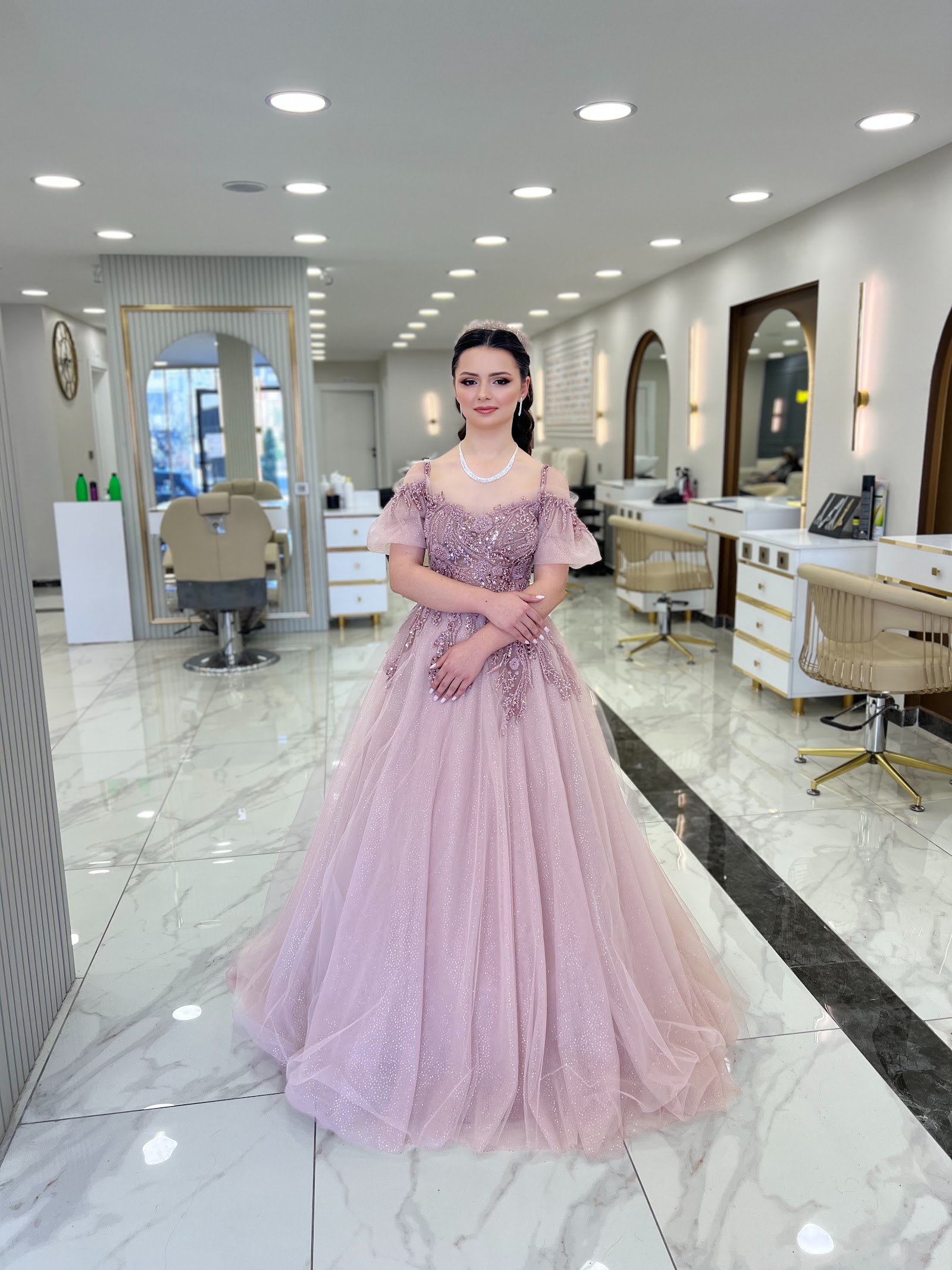 FATOŞ BAHÇECİ MAKEUP STÜDYO