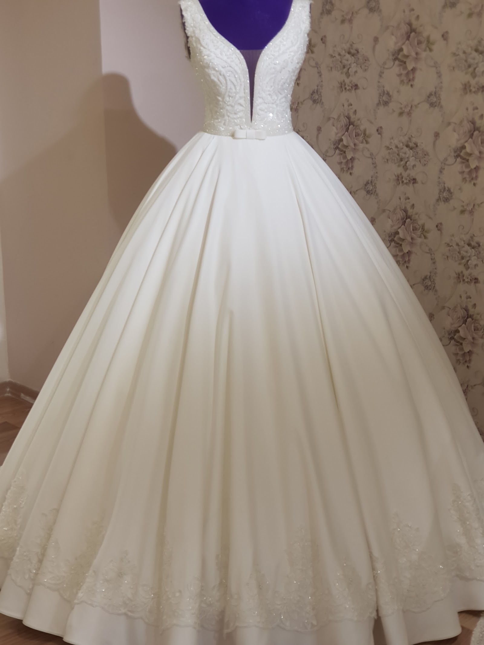 TUTKU MODA GELINLIK